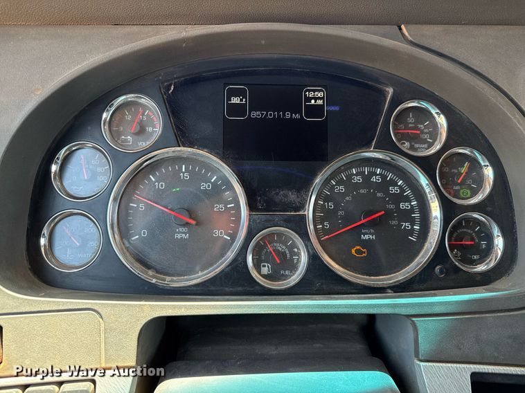 image for item DX5583 2014 Kenworth T680 semi truck