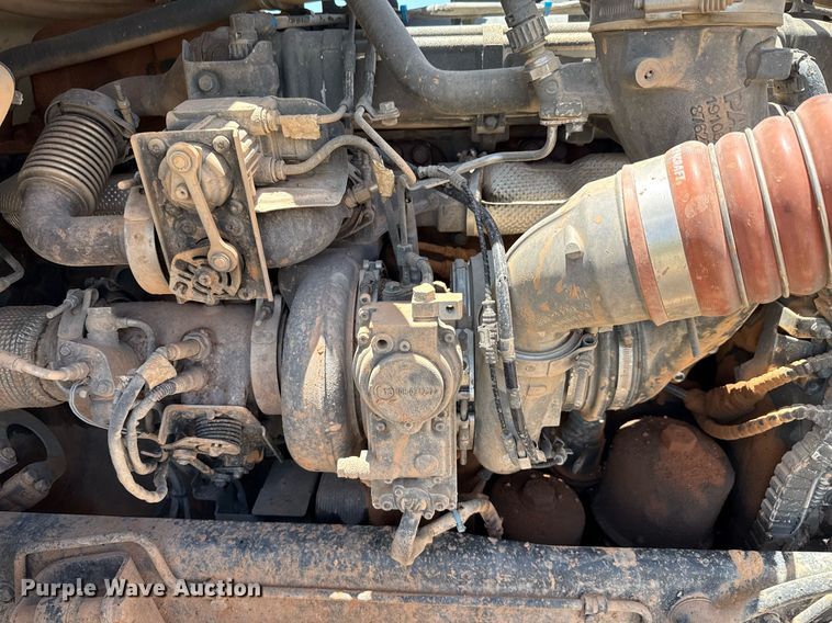 image for item DX5583 2014 Kenworth T680 semi truck