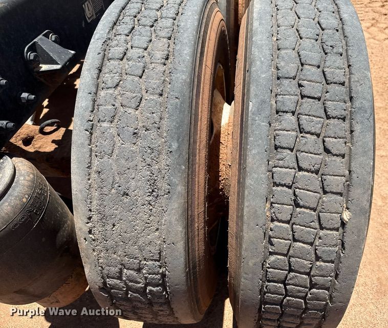 image for item DX5583 2014 Kenworth T680 semi truck