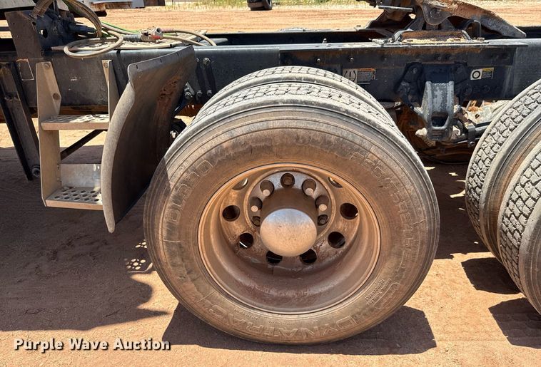 image for item DX5583 2014 Kenworth T680 semi truck