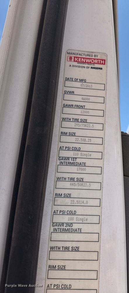 image for item DX5583 2014 Kenworth T680 semi truck