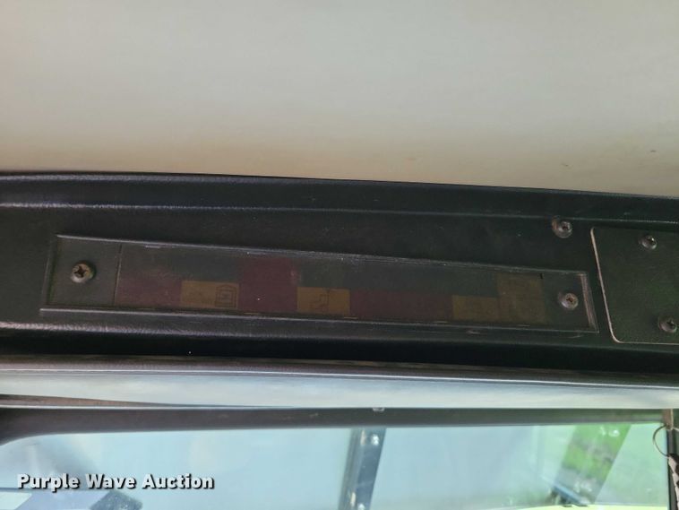 image for item DX7207 2006 Kenworth T800B semi truck