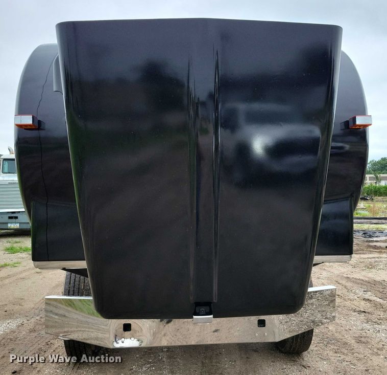 image for item DX7207 2006 Kenworth T800B semi truck