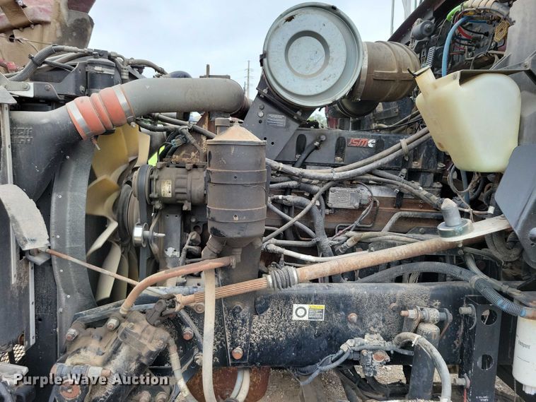 image for item DX7207 2006 Kenworth T800B semi truck