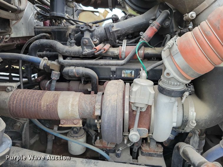 image for item DX7207 2006 Kenworth T800B semi truck