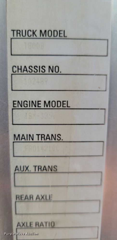 image for item DX7207 2006 Kenworth T800B semi truck