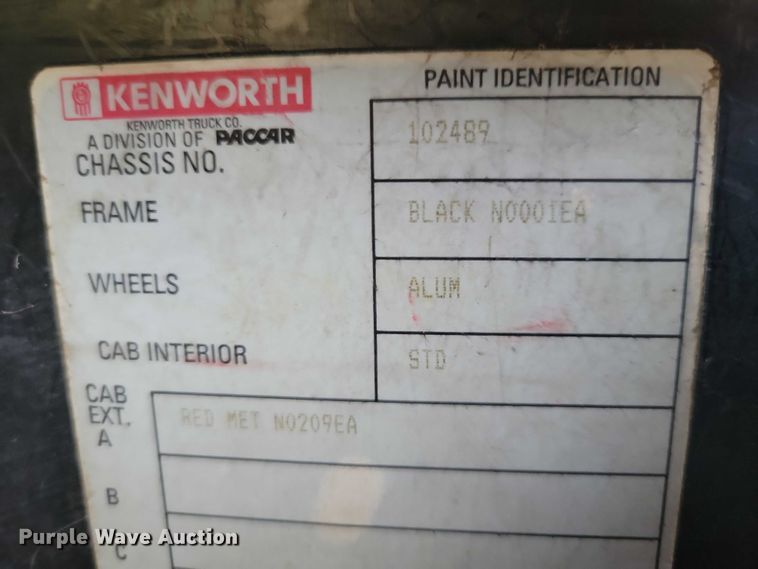 image for item DX7207 2006 Kenworth T800B semi truck