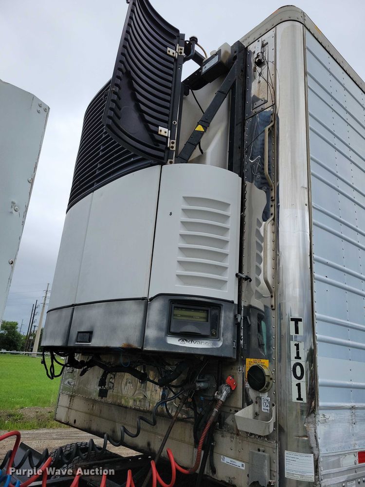 image for item DX7211 2006 Utility refrigerated van trailer