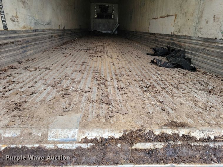 image for item DX7211 2006 Utility refrigerated van trailer