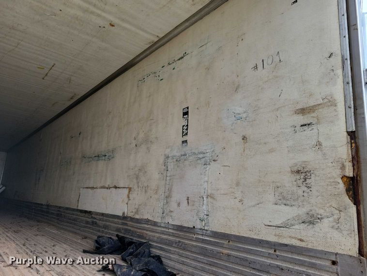 image for item DX7211 2006 Utility refrigerated van trailer