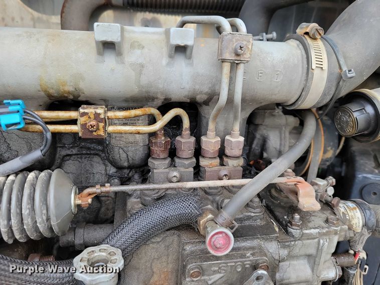 image for item DX7211 2006 Utility refrigerated van trailer