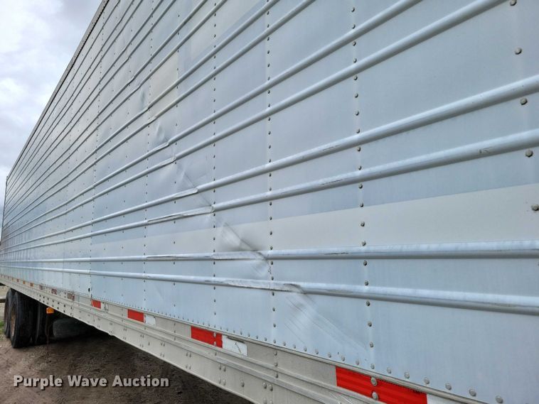 image for item DX7211 2006 Utility refrigerated van trailer