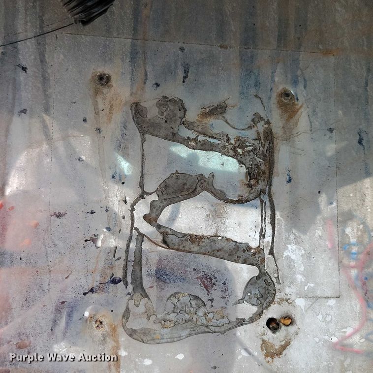 image for item DX7211 2006 Utility refrigerated van trailer