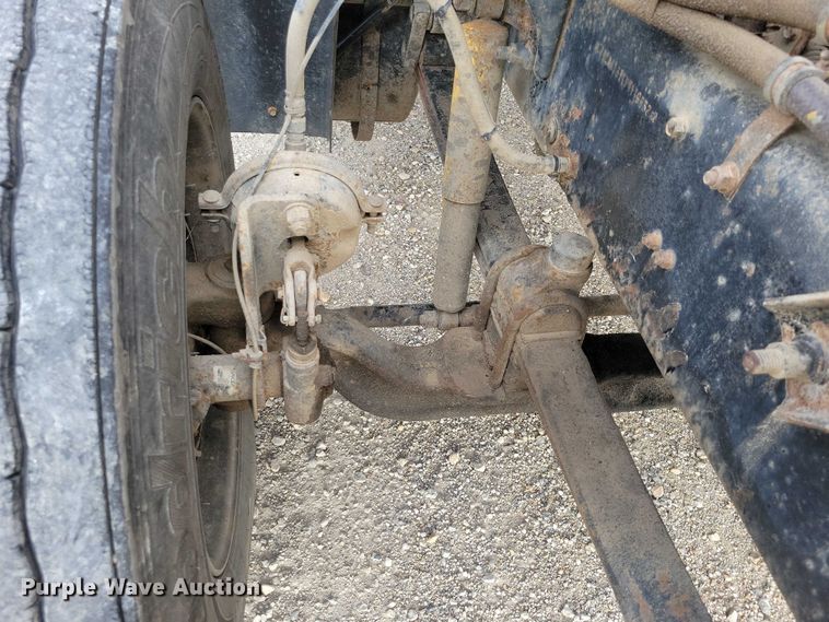 image for item DX7431 1999 Mack CH600 semi truck