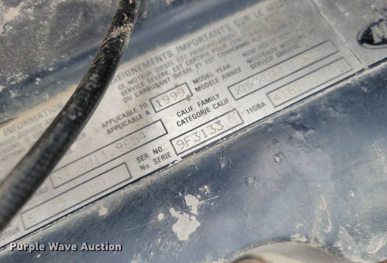 image for item DX7431 1999 Mack CH600 semi truck