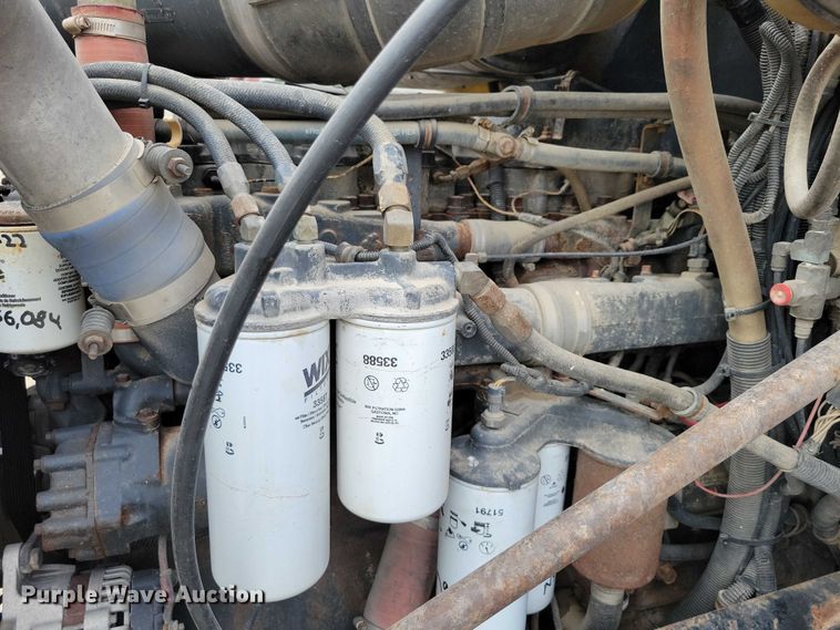 image for item DX7431 1999 Mack CH600 semi truck