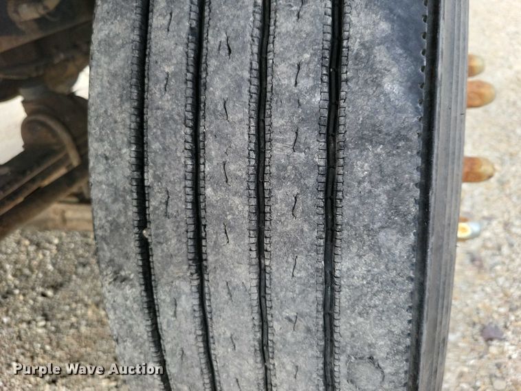 image for item DX7431 1999 Mack CH600 semi truck