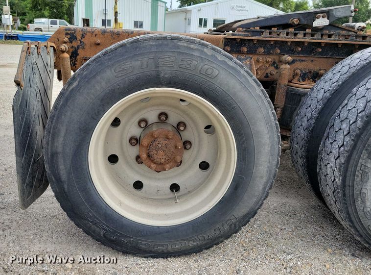 image for item DX7431 1999 Mack CH600 semi truck