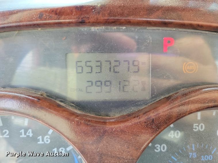 image for item DX7432 2003 Mack CH613 semi truck