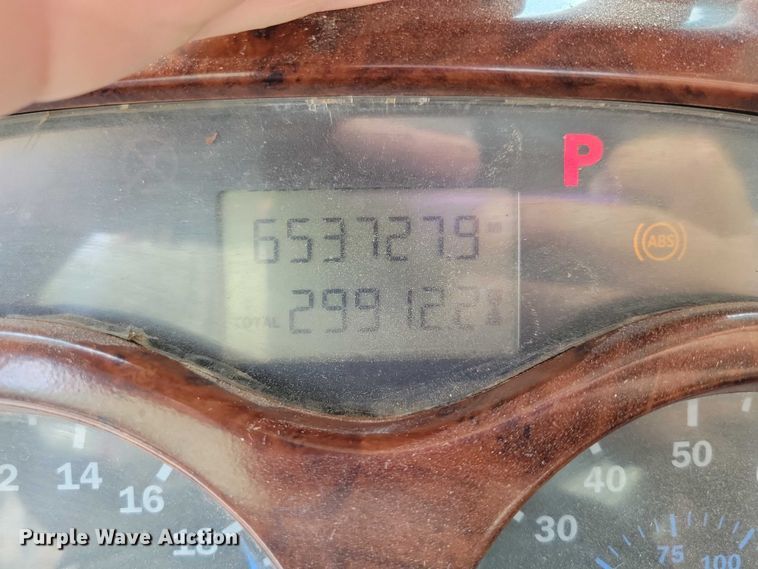 image for item DX7432 2003 Mack CH613 semi truck