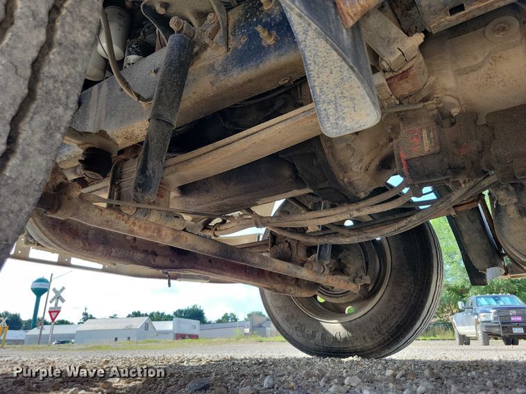 image for item DX7433 1999 Mack CH600 semi truck