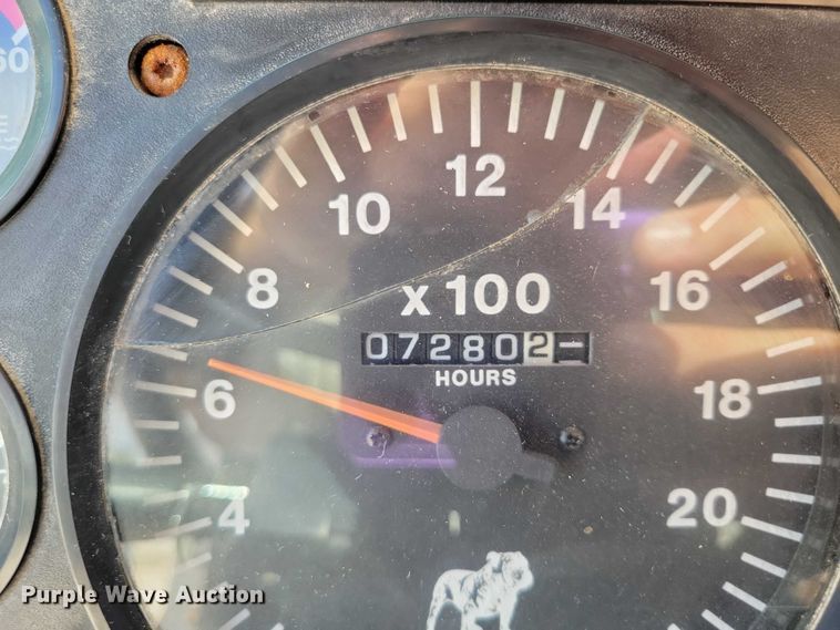 image for item DX7433 1999 Mack CH600 semi truck