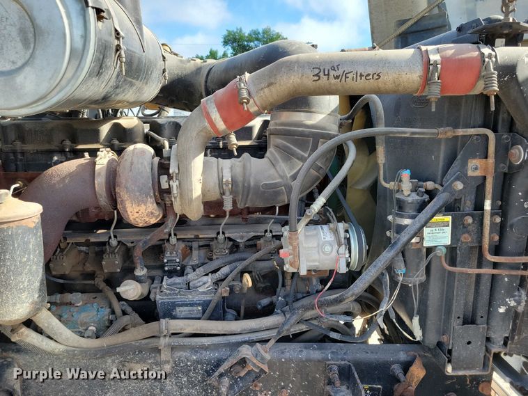 image for item DX7433 1999 Mack CH600 semi truck