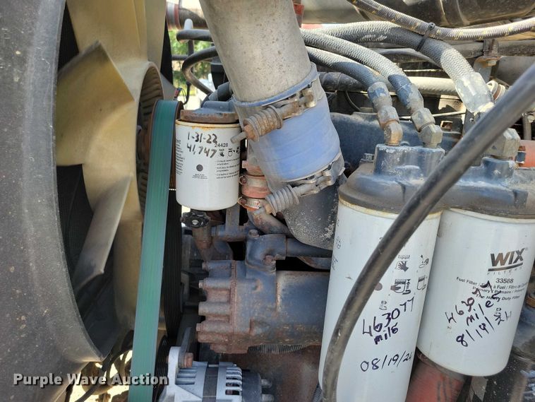 image for item DX7433 1999 Mack CH600 semi truck