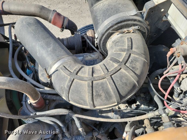 image for item DX7433 1999 Mack CH600 semi truck