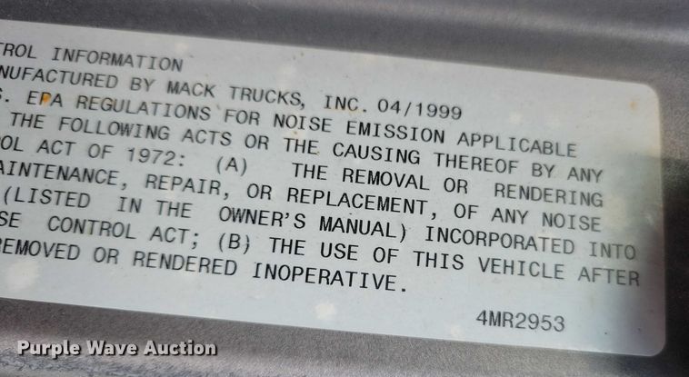 image for item DX7433 1999 Mack CH600 semi truck