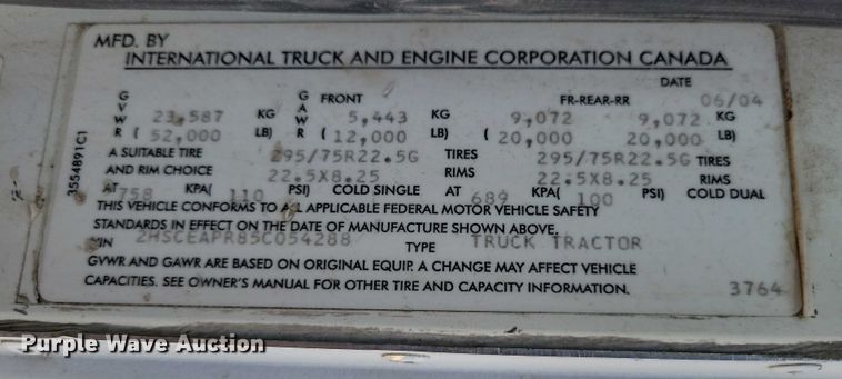 image for item DX7444 2005 International  9200i semi truck
