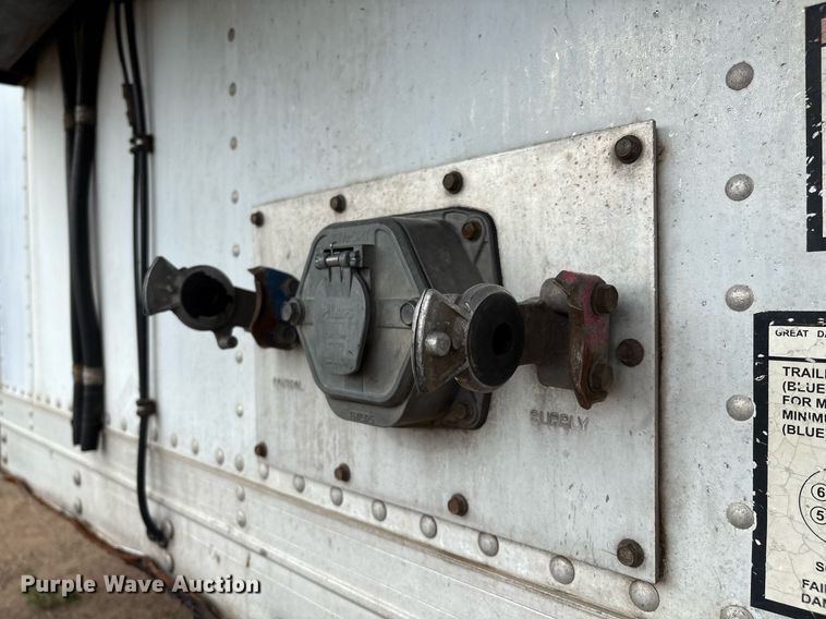 image for item DX7981 2006 Great Dane 7811TZ-1A refrigerated van trailer