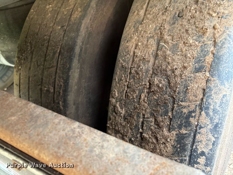 image for item DX7981 2006 Great Dane 7811TZ-1A refrigerated van trailer