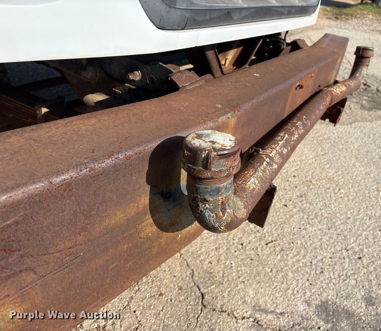 image for item DY0936 2000 Ford F650 water truck