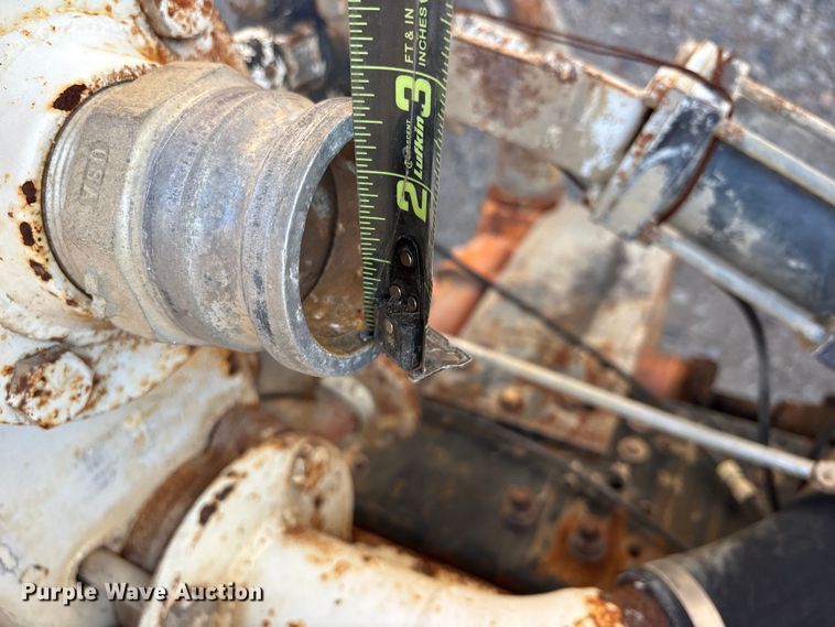 image for item DY0936 2000 Ford F650 water truck