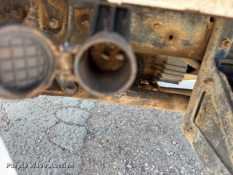 image for item DY0936 2000 Ford F650 water truck