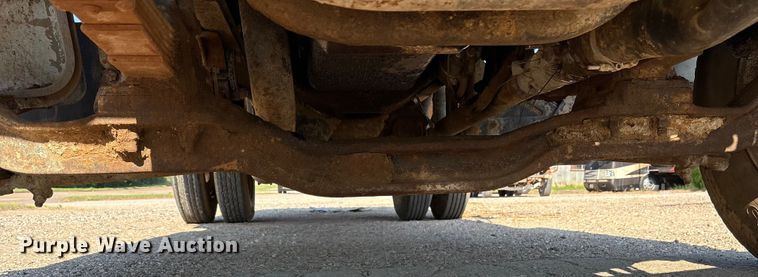 image for item DY0936 2000 Ford F650 water truck