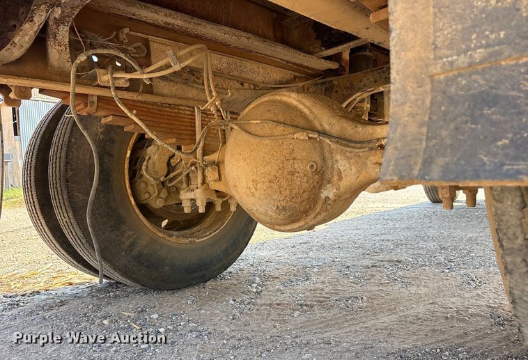 image for item DY0936 2000 Ford F650 water truck