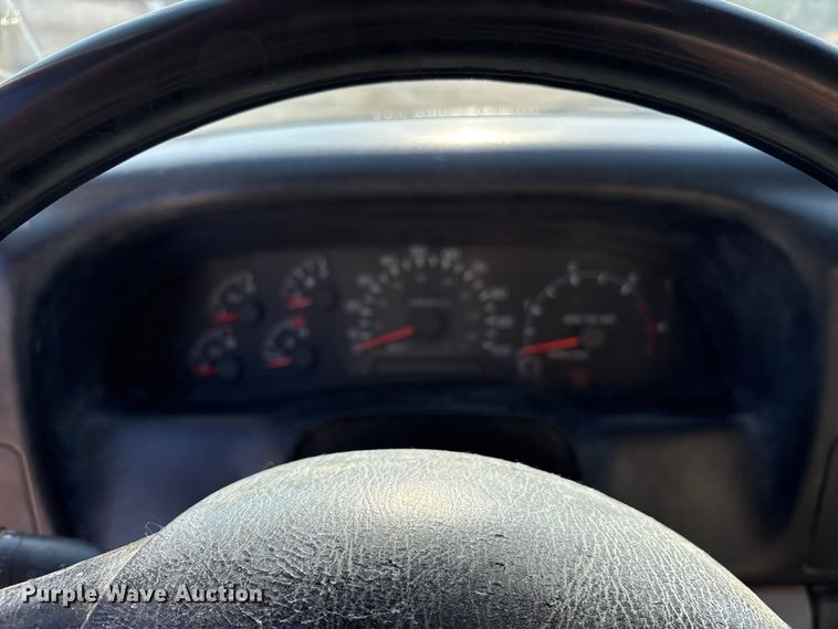 image for item DY0936 2000 Ford F650 water truck