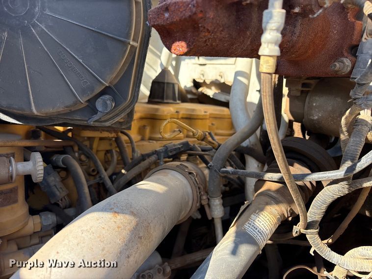 image for item DY0936 2000 Ford F650 water truck