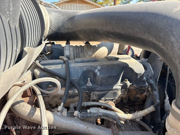 image for item DY0937 2004 Mack CH6000 water truck