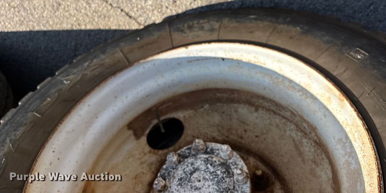 image for item DY0937 2004 Mack CH6000 water truck