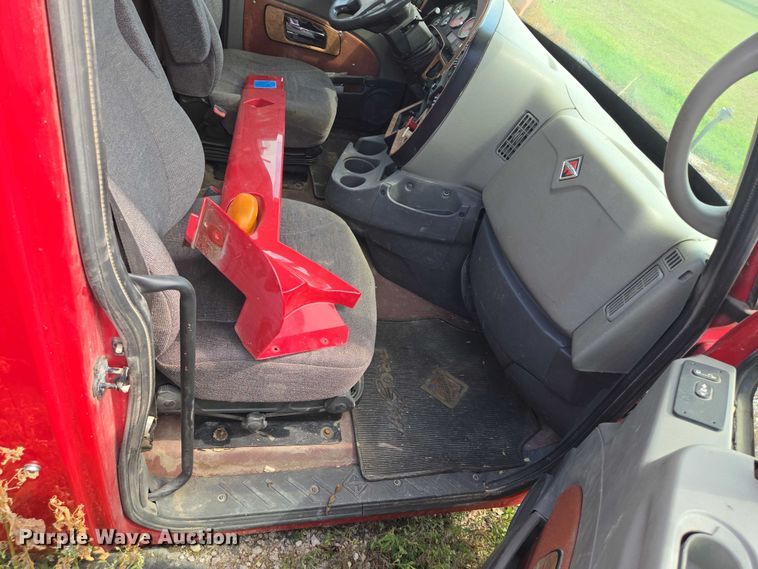 image for item DY1103 2010 International ProStar Eagle Cab