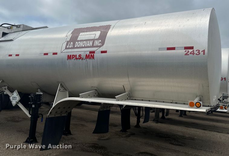 image for item EB2861 1998 Beall BIAST-75-I-SB tank trailer