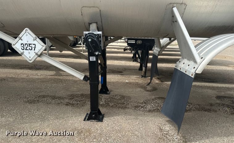 image for item EB2861 1998 Beall BIAST-75-I-SB tank trailer