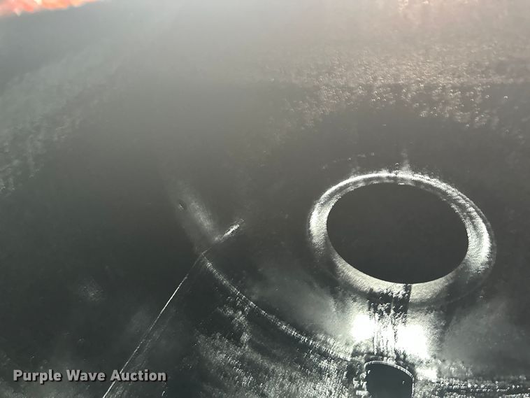 image for item EB2861 1998 Beall BIAST-75-I-SB tank trailer