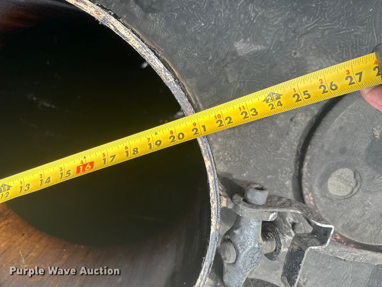 image for item EB2861 1998 Beall BIAST-75-I-SB tank trailer