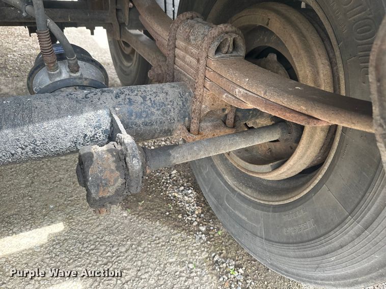 image for item EB2861 1998 Beall BIAST-75-I-SB tank trailer