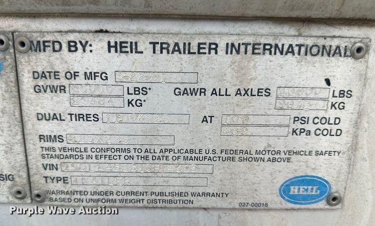 image for item EB2862 2002 Heil tank trailer