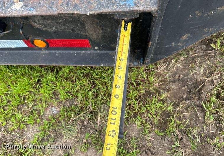 image for item EB2863 2001 Witzco Challenger RG-40 lowboy equipment trailer